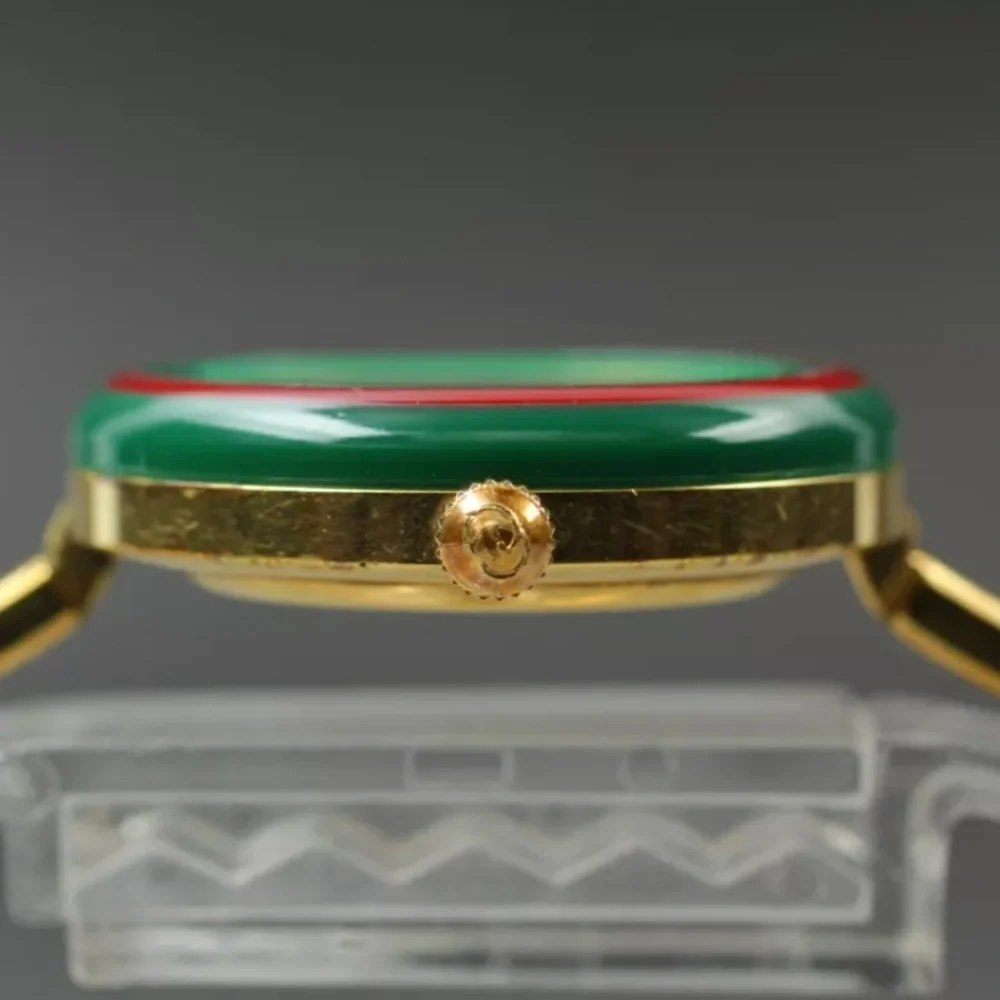 GUCCI LUXURY Bracelet Watch - Picture 6 of 9